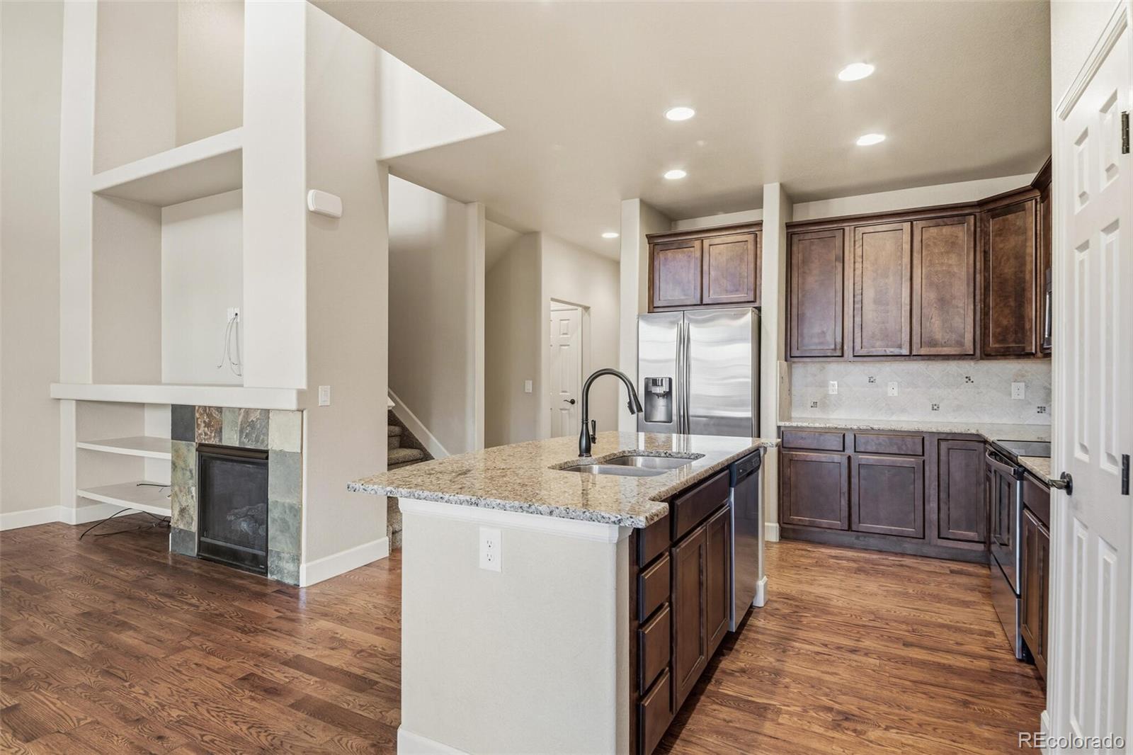 9763 W Hinsdale Lane