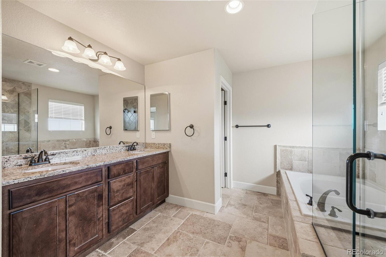 9763 W Hinsdale Lane