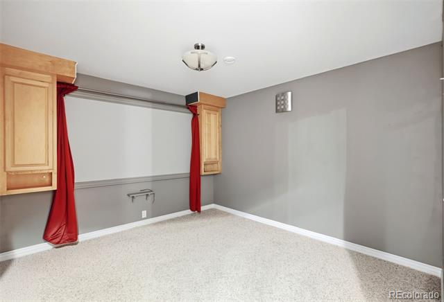 1395 Peninsula Circle