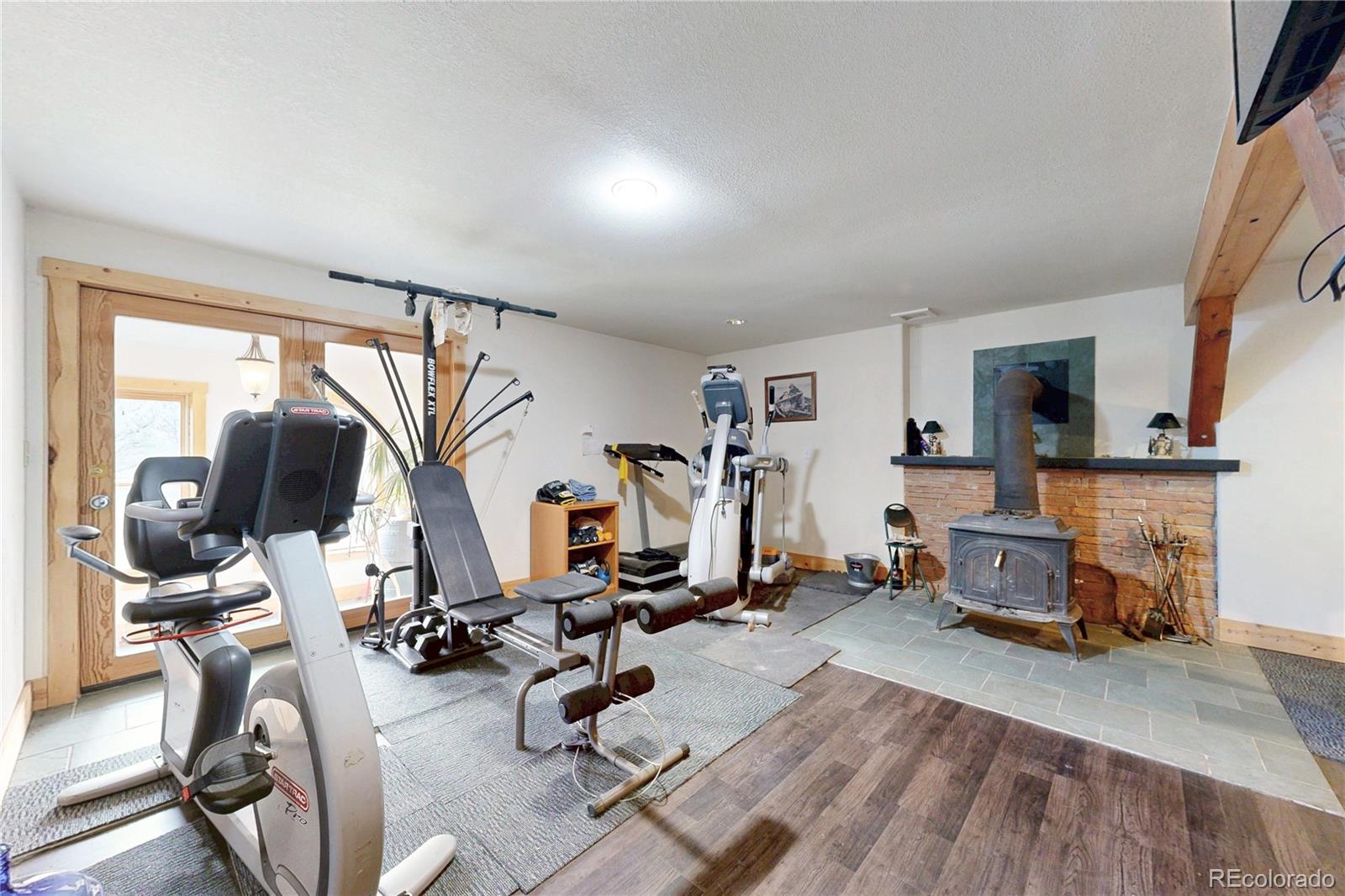 39 Snider Point