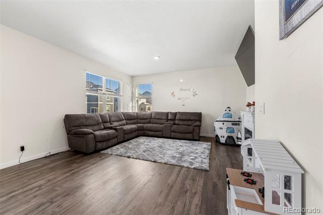 45827 Red Tail Drive