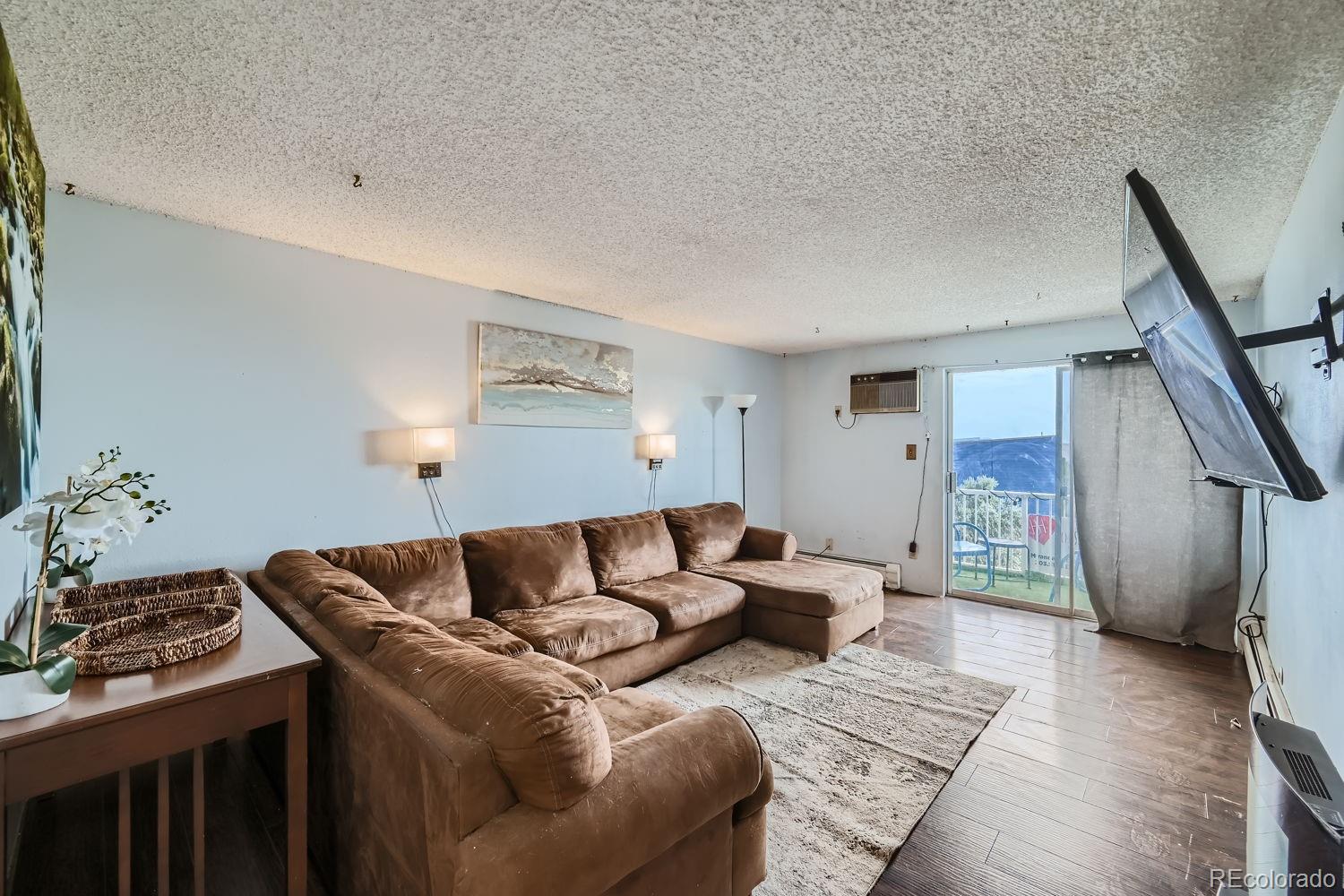 1150 Golden Circle Unit: 509