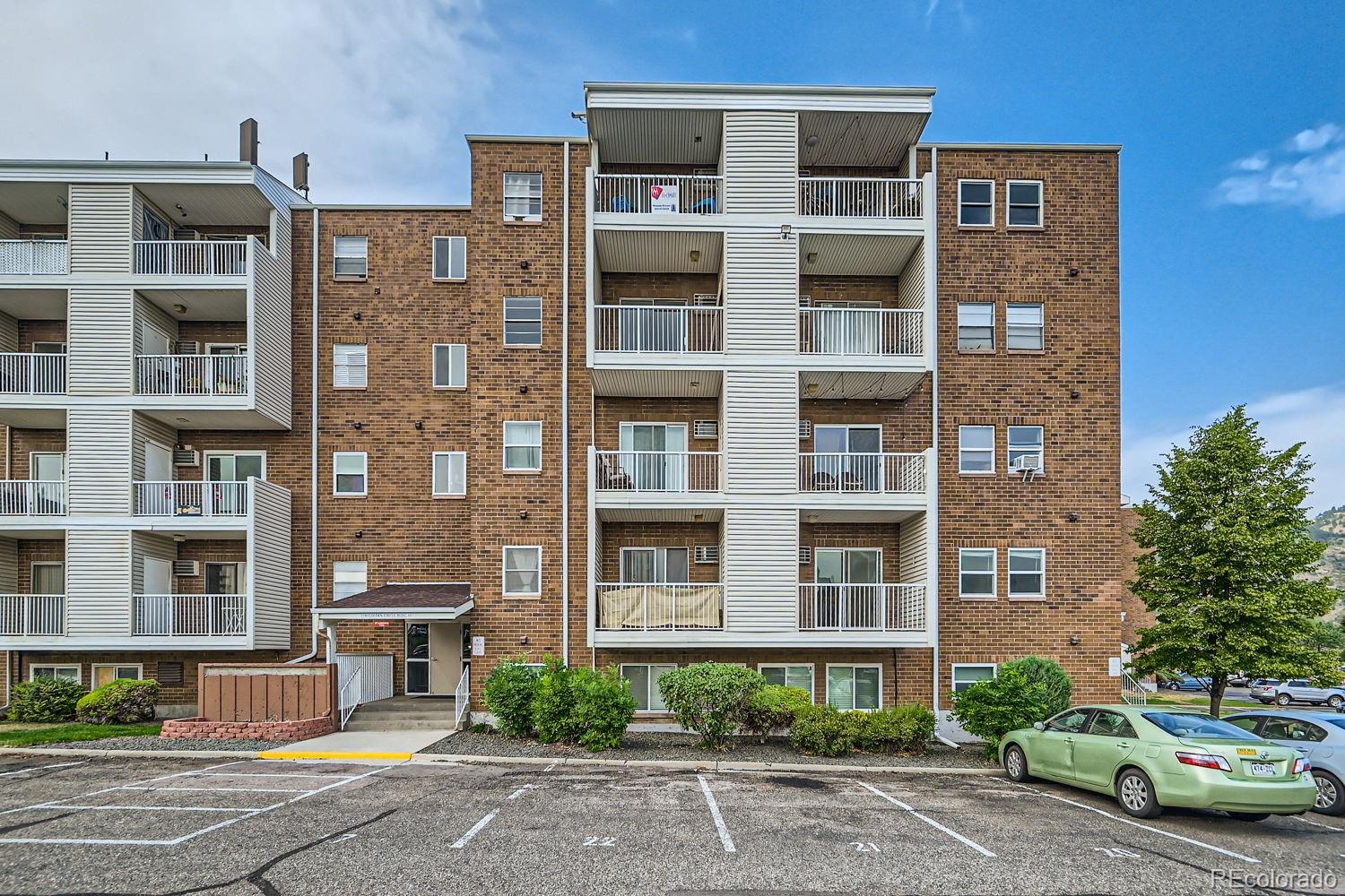 1150 Golden Circle Unit: 509