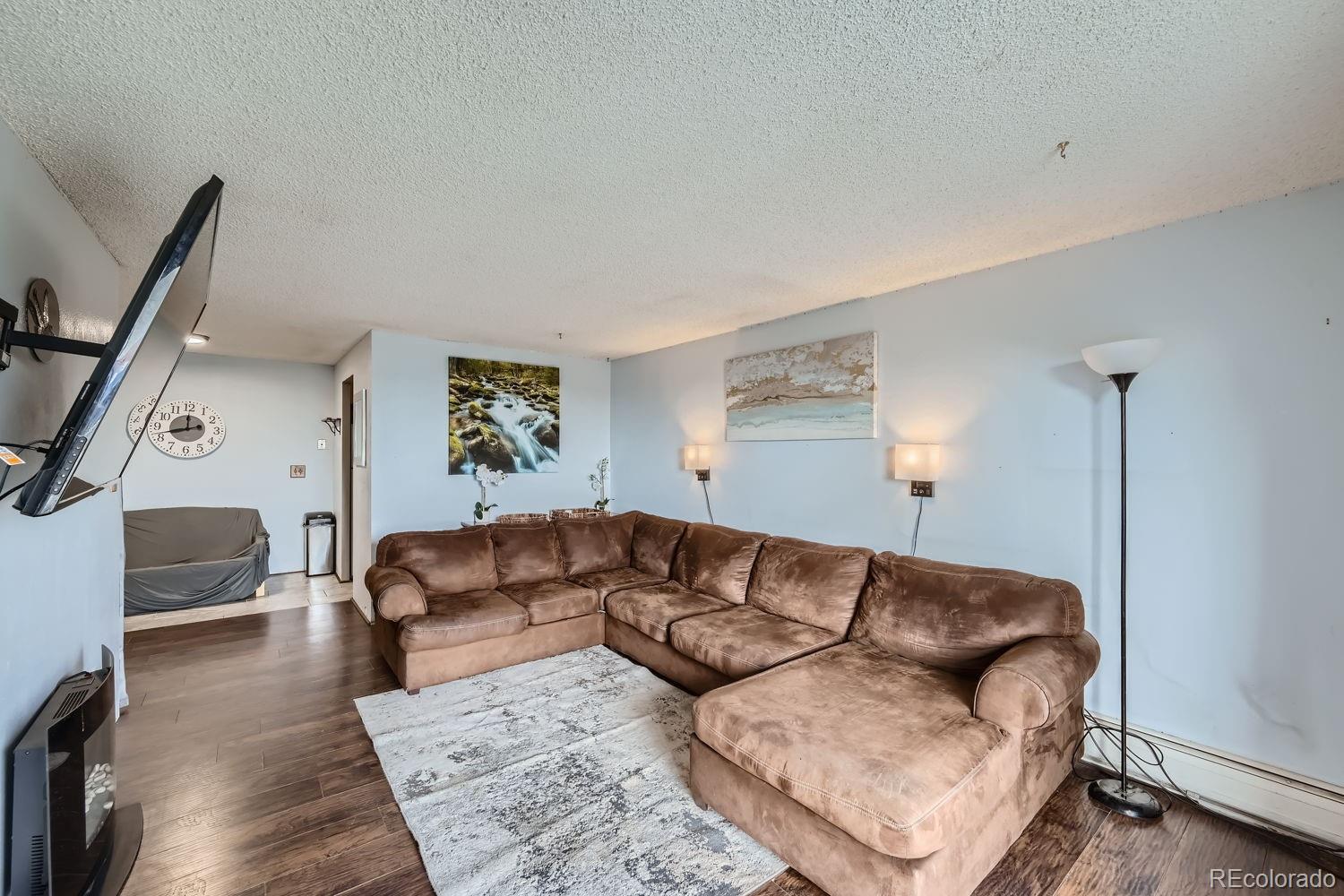 1150 Golden Circle Unit: 509