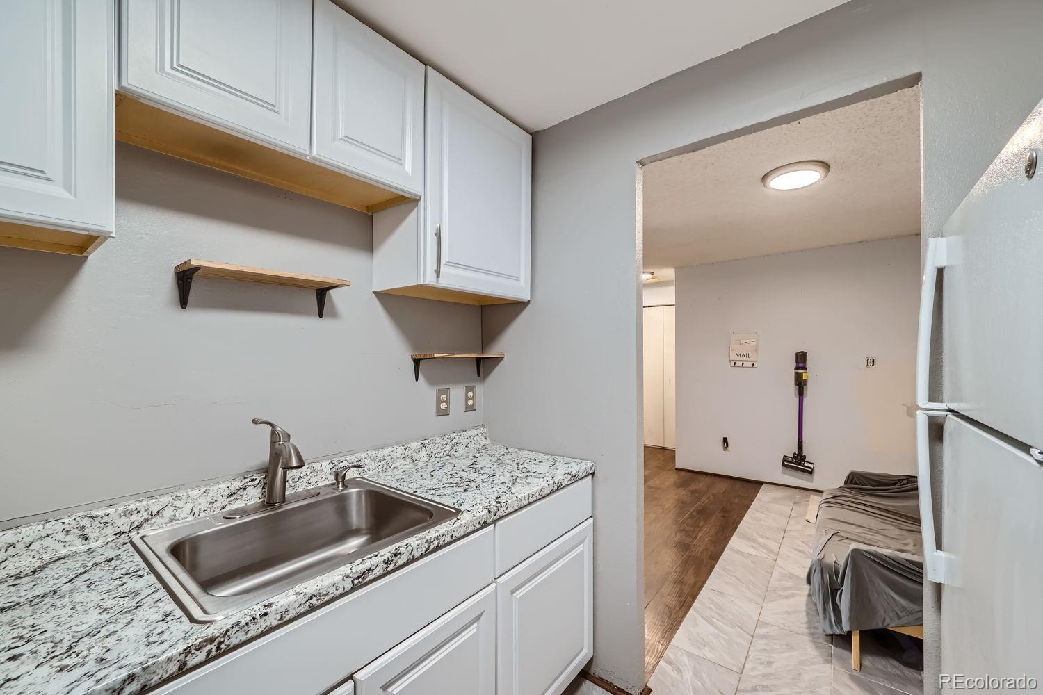 1150 Golden Circle Unit: 509