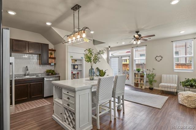 1078 Oak Circle