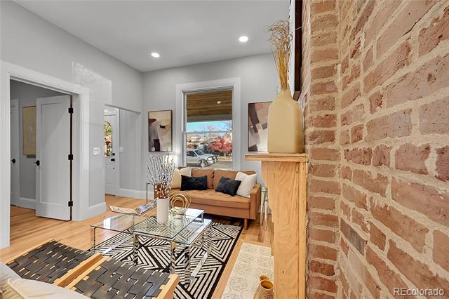 3439 N Lafayette Street
