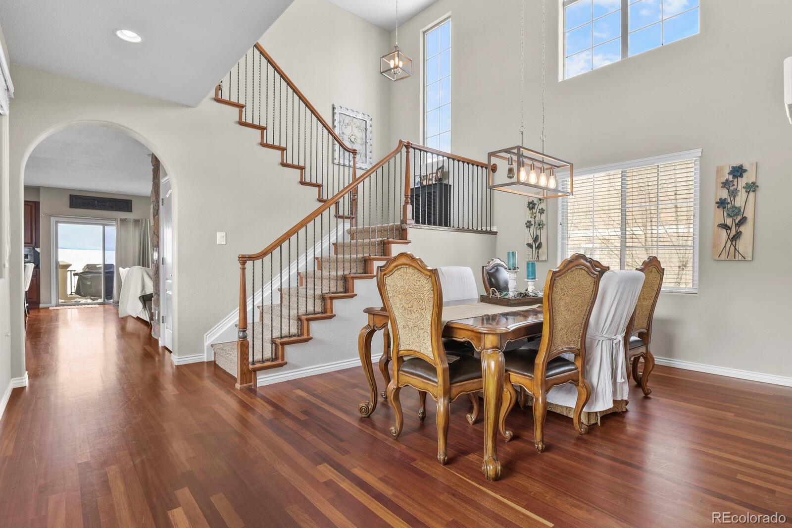 2933 Breezy Lane