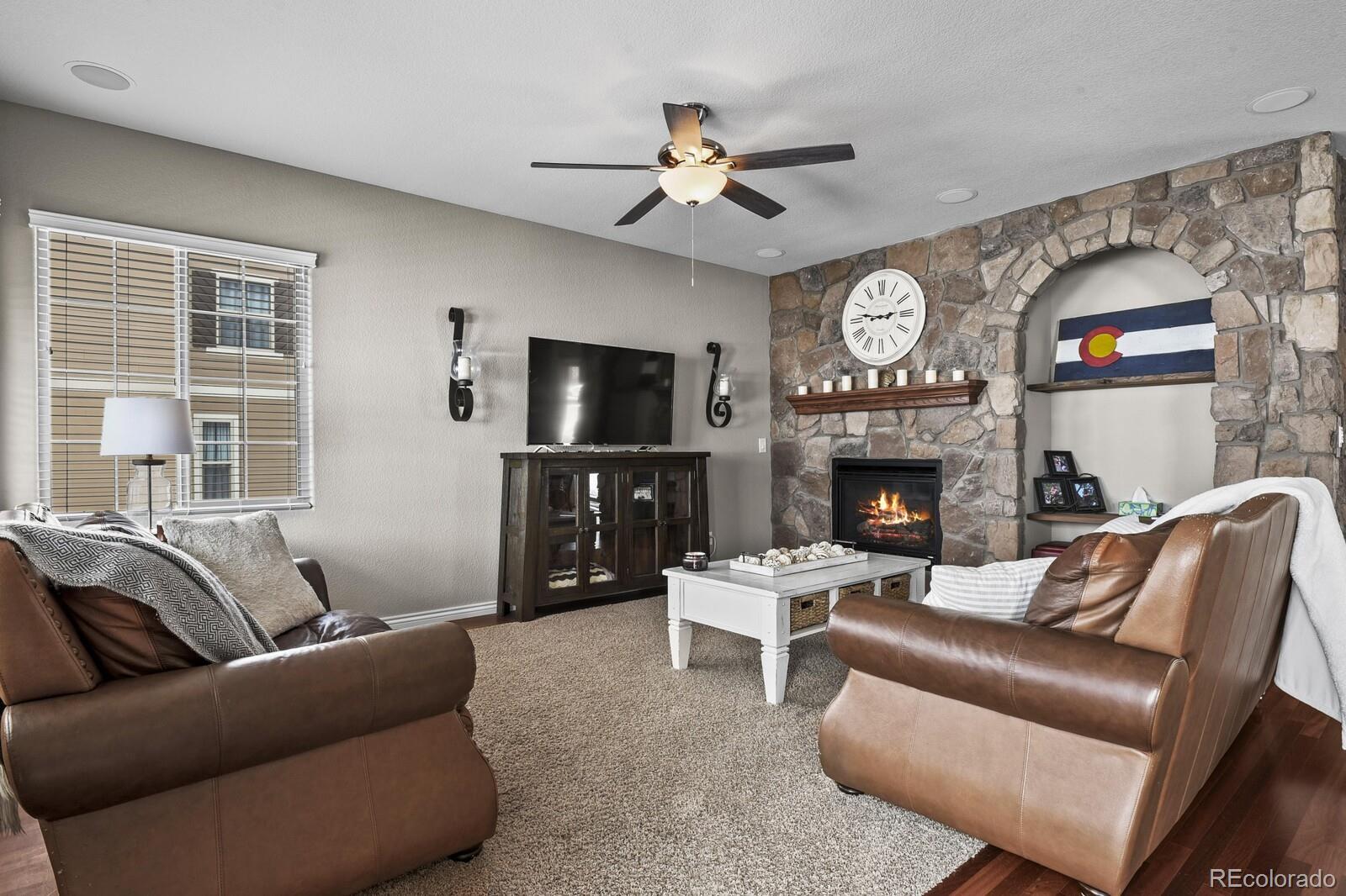 2933 Breezy Lane