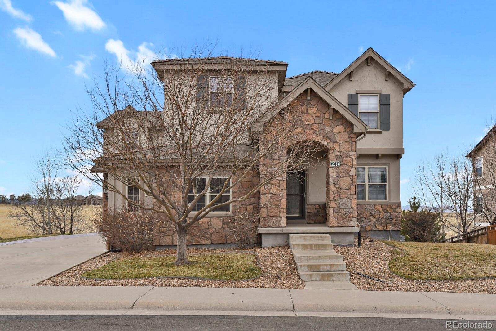 2933 Breezy Lane
