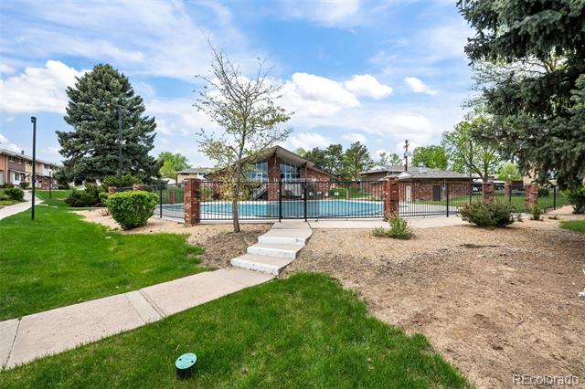 9211 E Oxford Drive