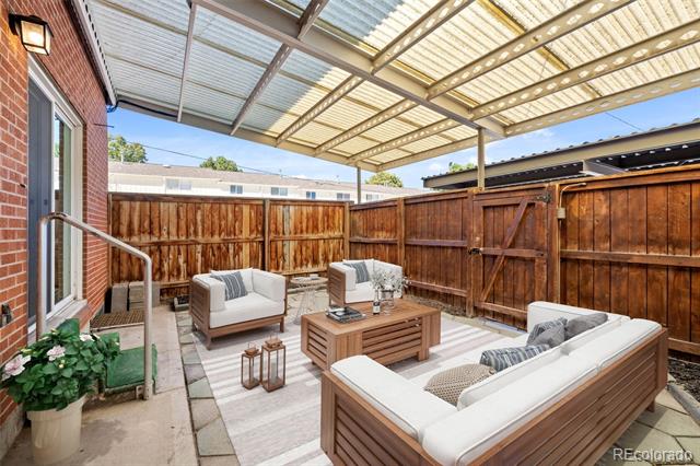 9211 E Oxford Drive