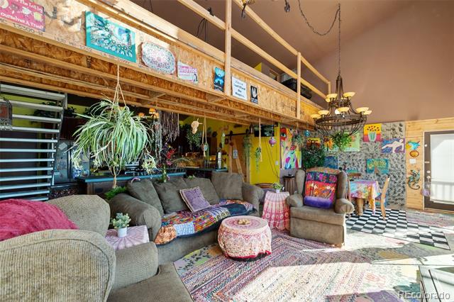 784 Crestridge Road