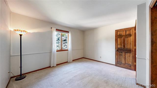 5770 Oak Creek Lane