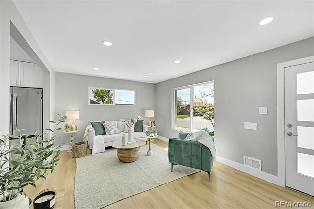 7634 Navajo Street