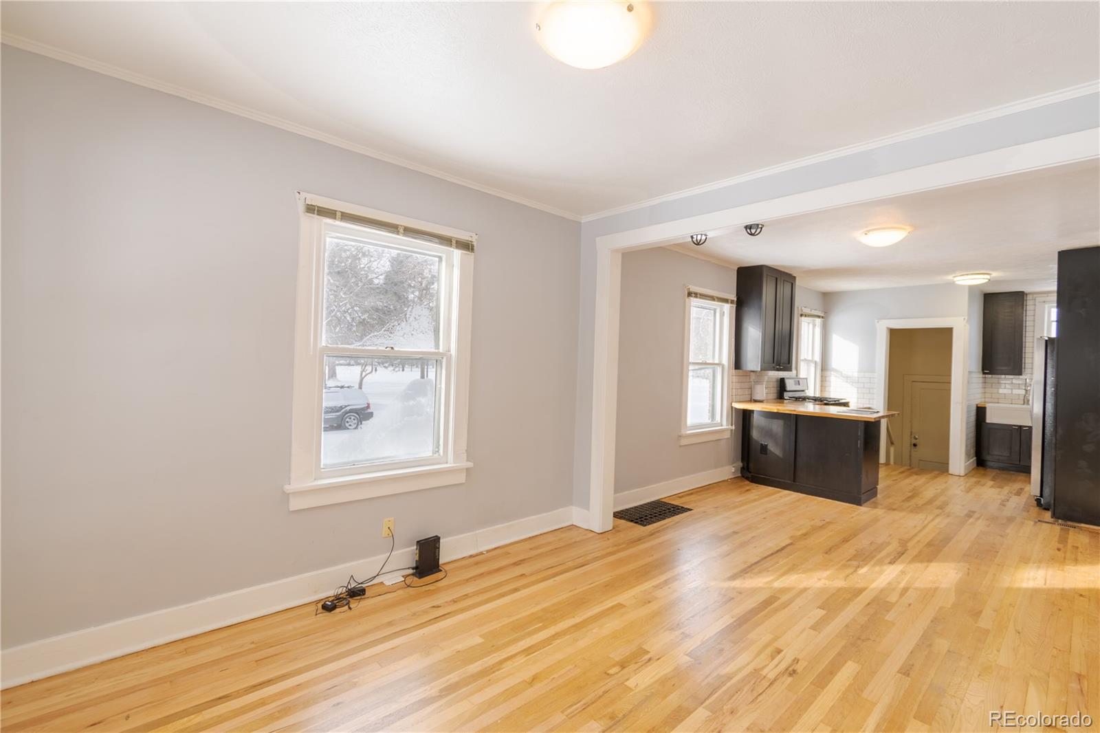 185 W Archer Place