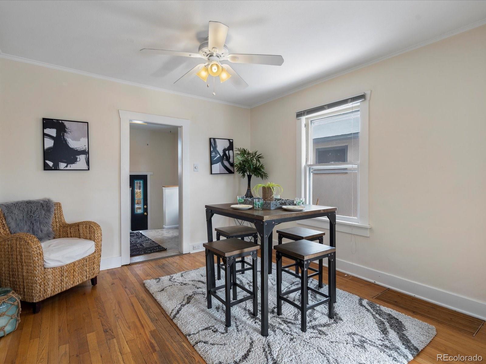 185 W Archer Place