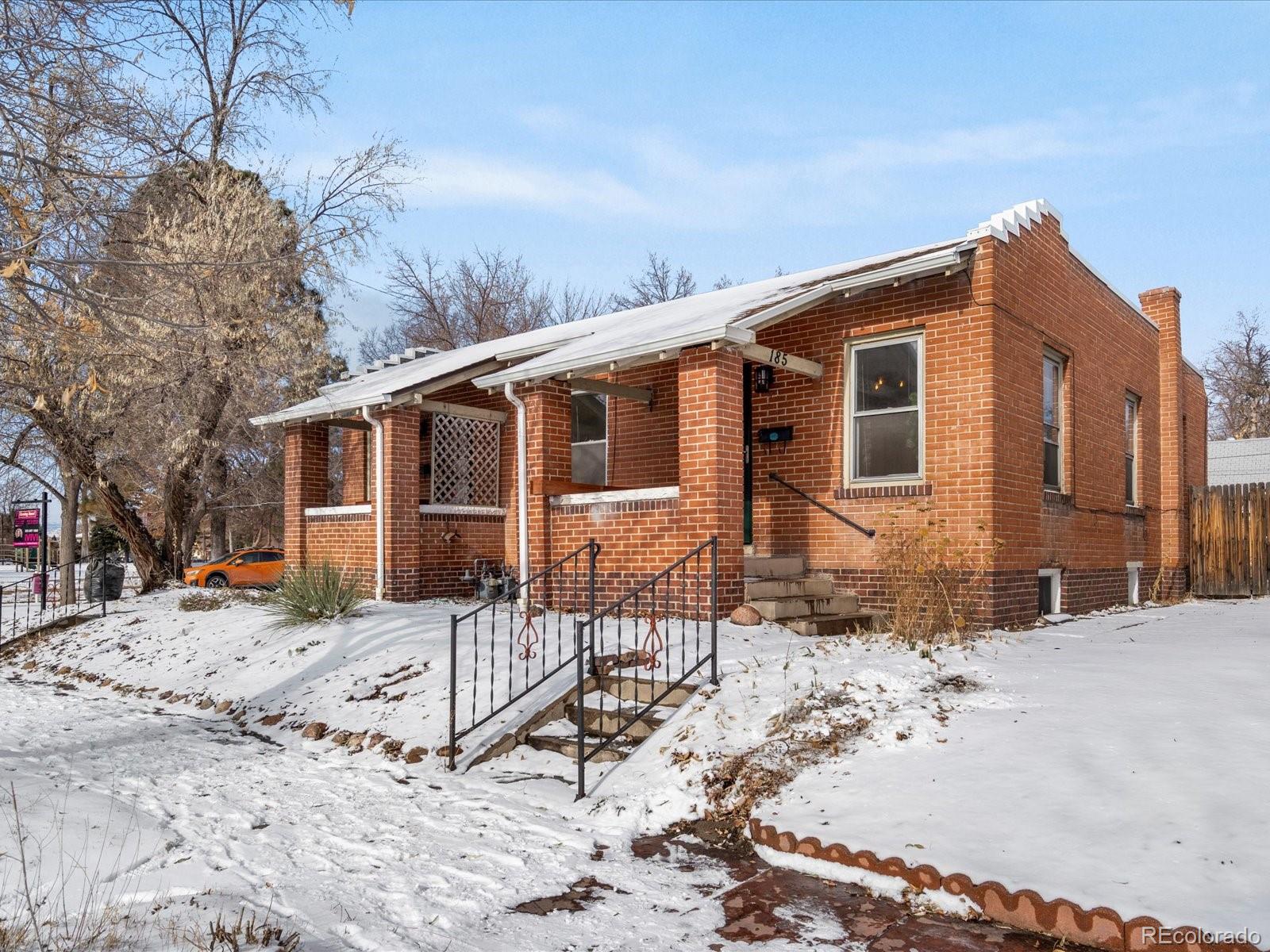 185 W Archer Place