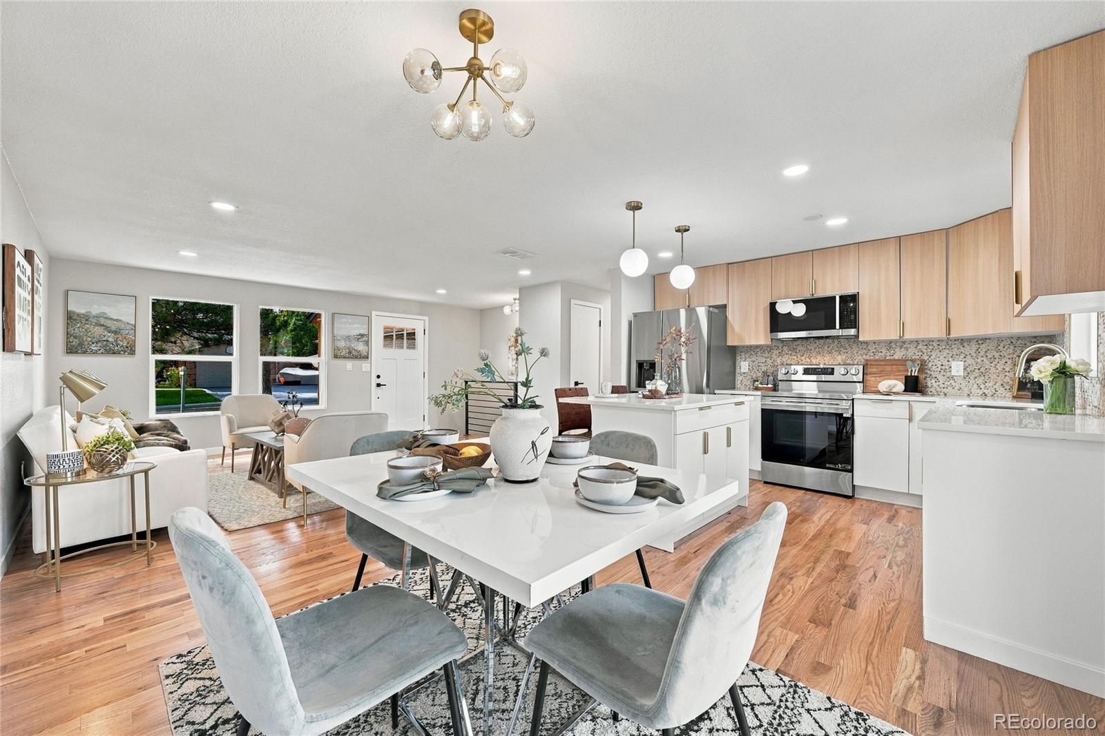 5041 W 71st Place