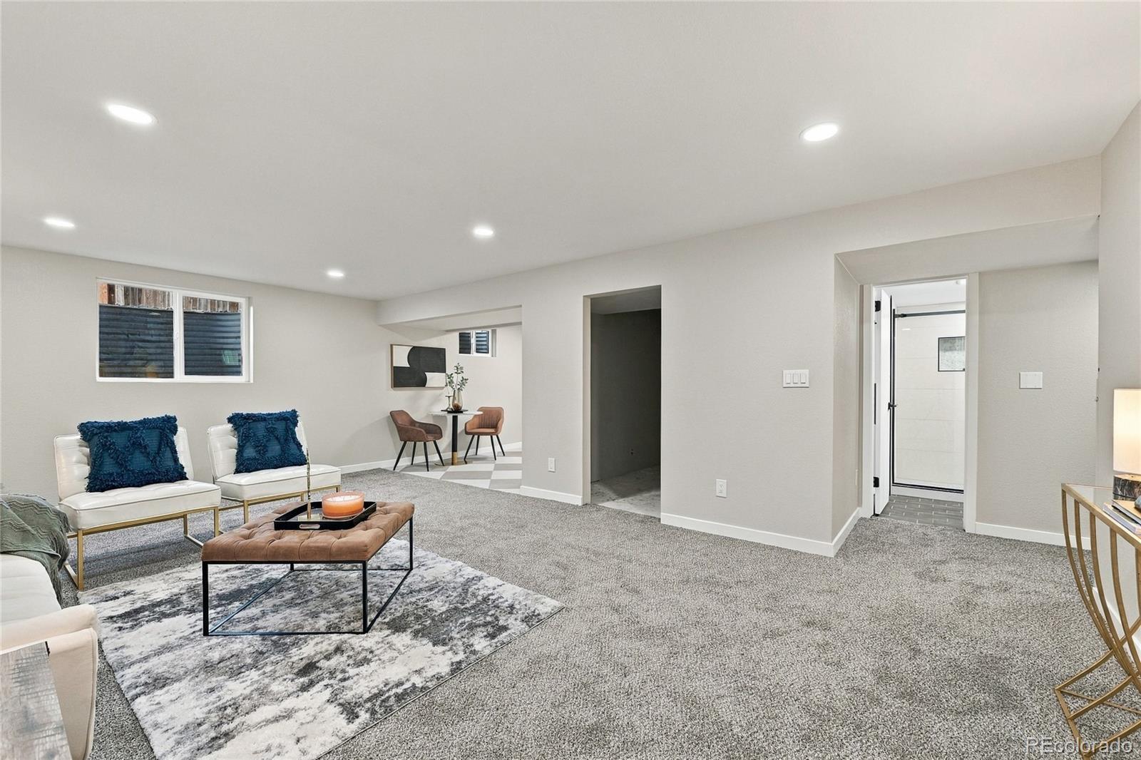 5041 W 71st Place