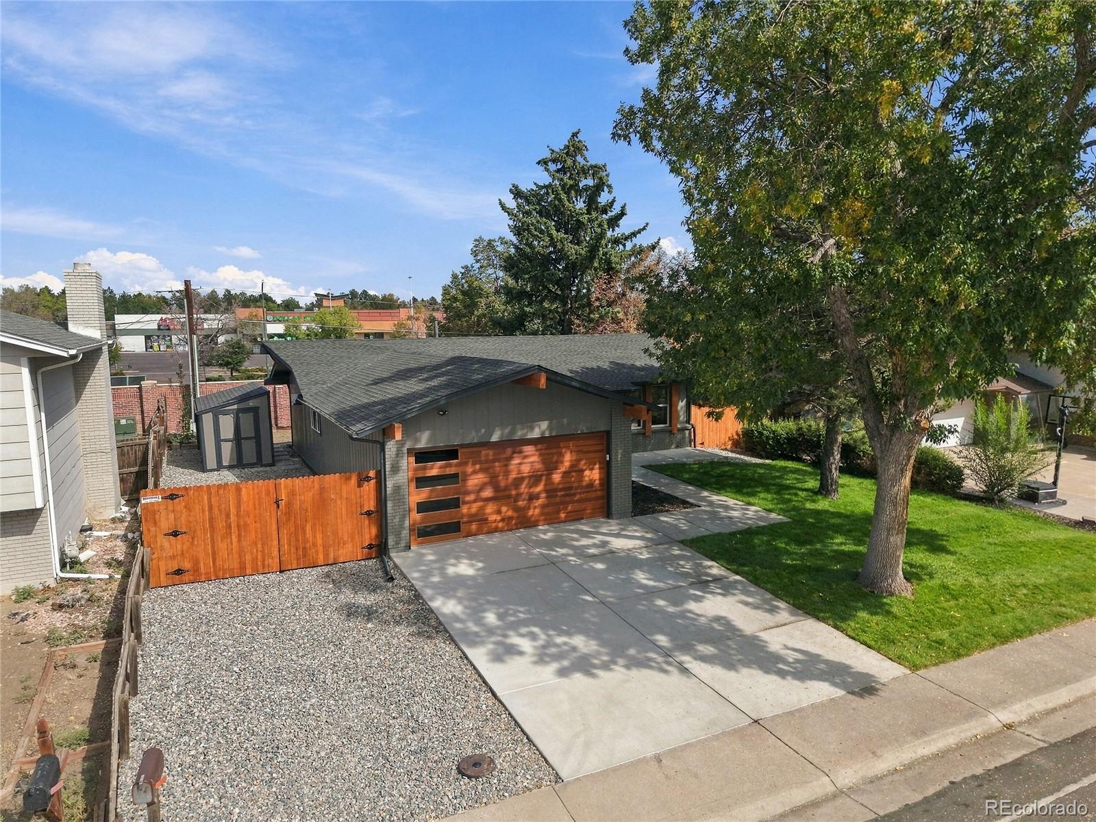 5041 W 71st Place