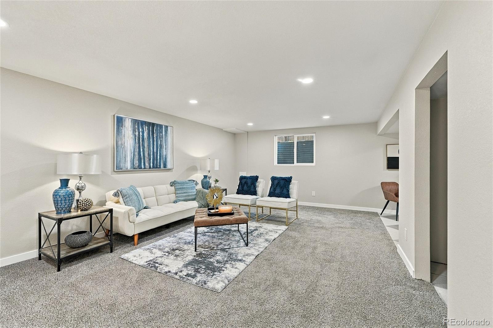 5041 W 71st Place