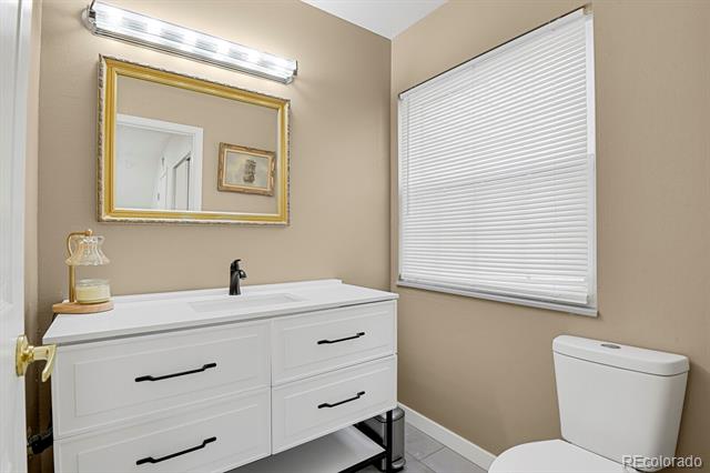 7925 W Layton Avenue Unit: 528