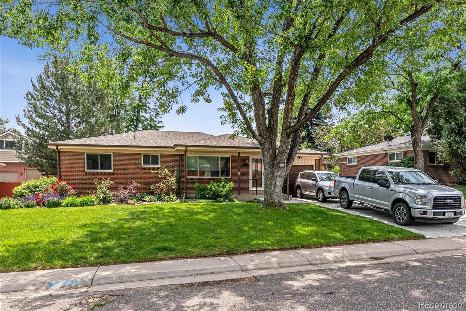 3240 W Layton Avenue