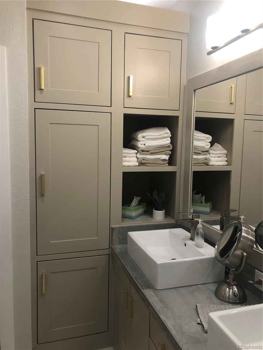 2700 E Cherry Creek South Drive Unit: 108