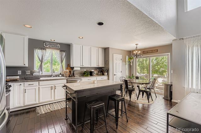 6395 Shannon Trail