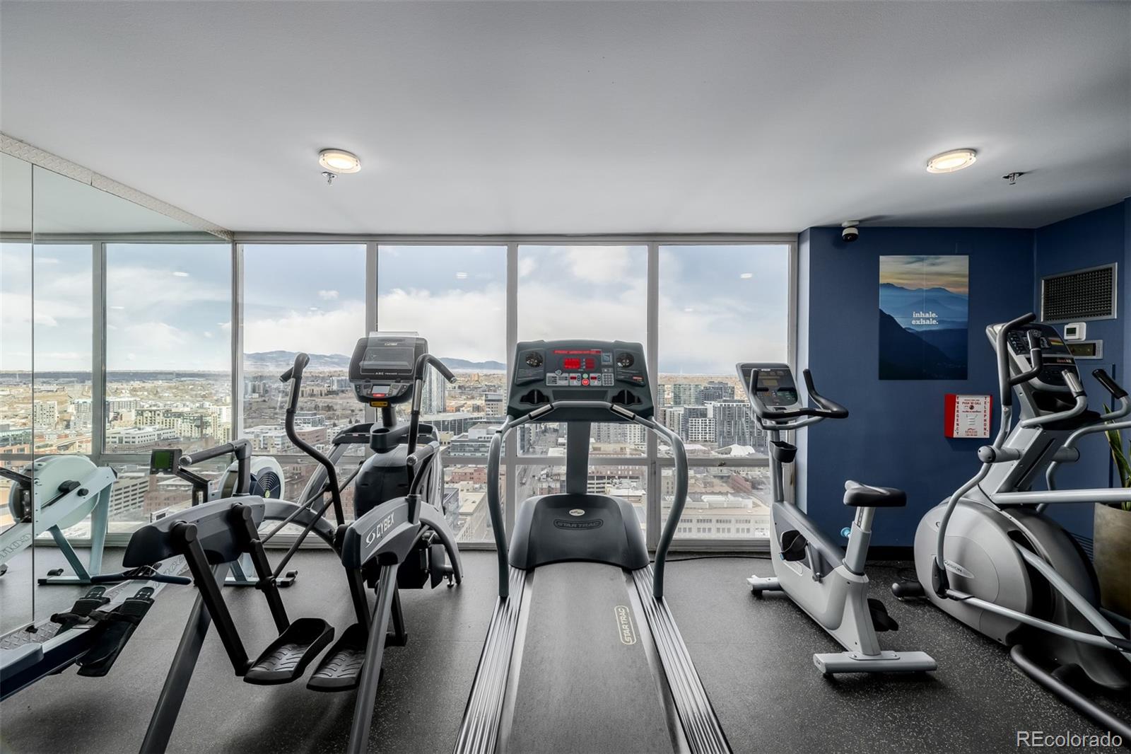 1625 Larimer Street Unit: 1207
