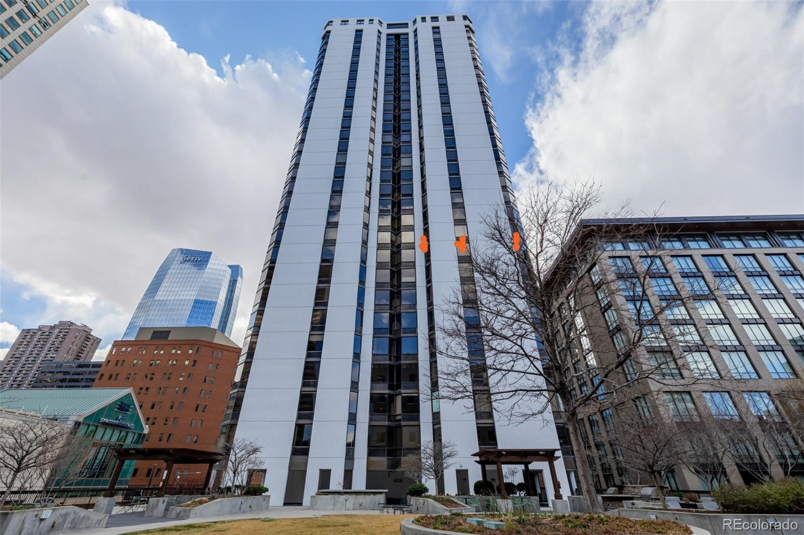 1625 Larimer Street Unit: 1207