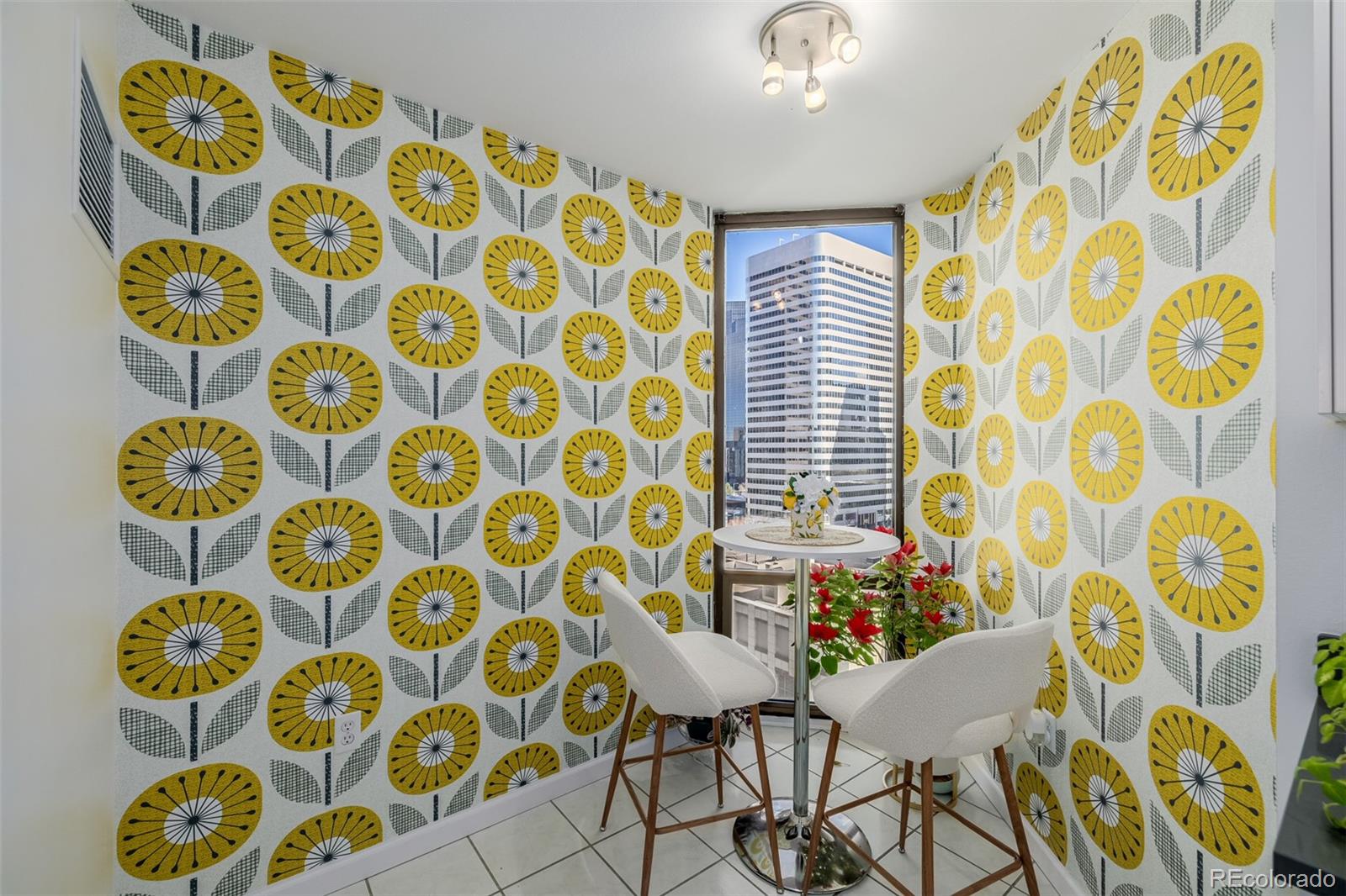 1625 Larimer Street Unit: 1207