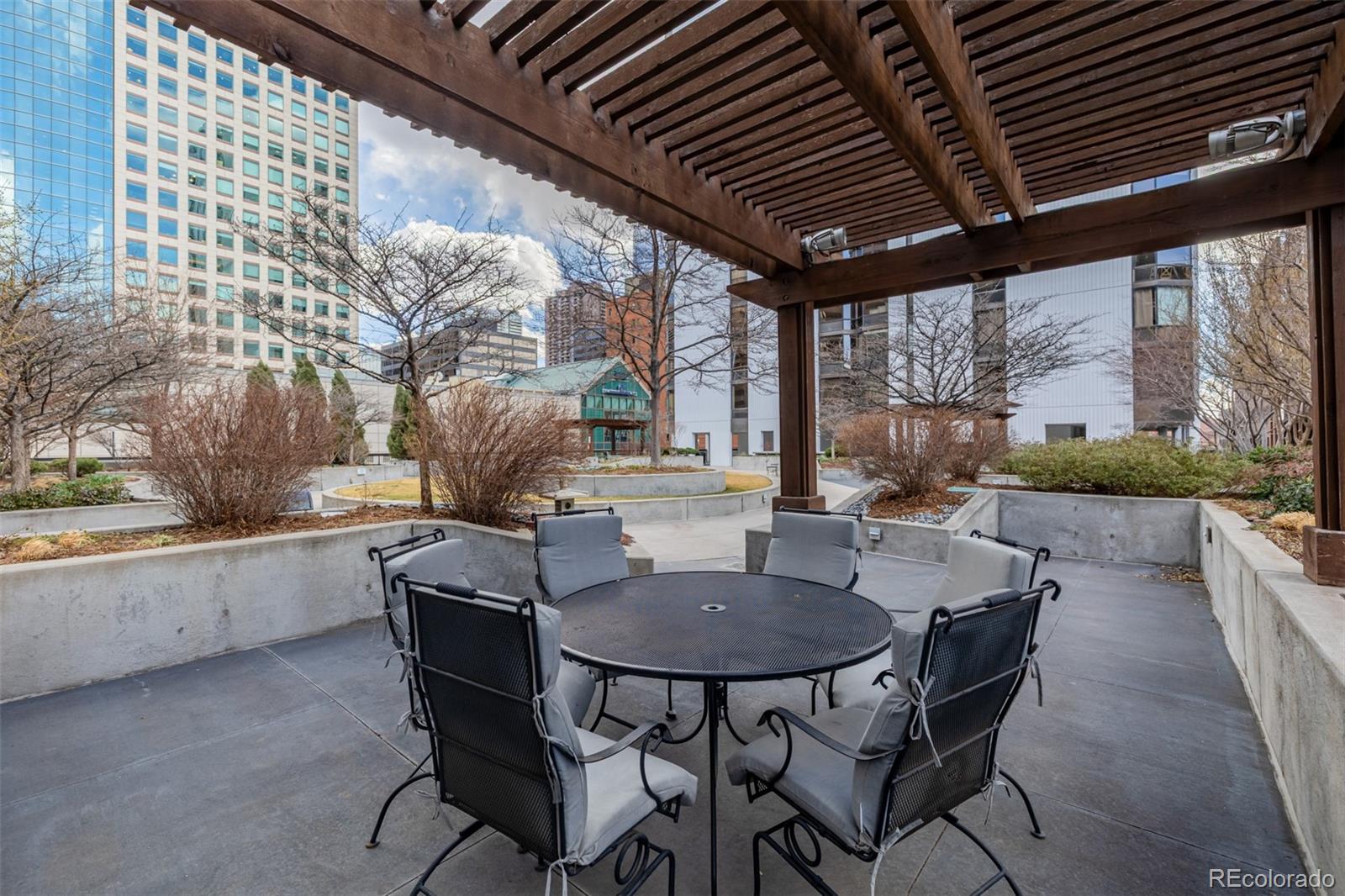 1625 Larimer Street Unit: 1207