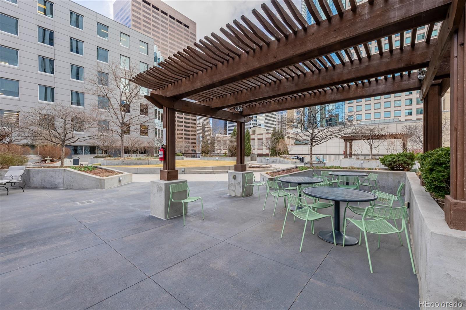 1625 Larimer Street Unit: 1207