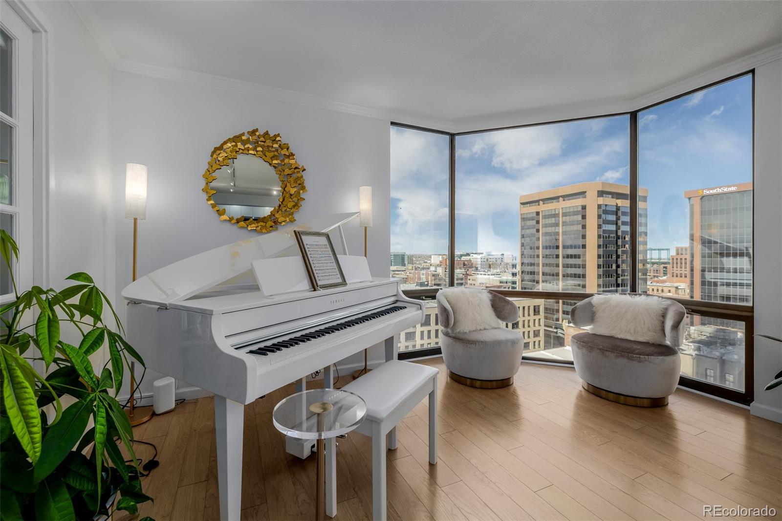 1625 Larimer Street Unit: 1207
