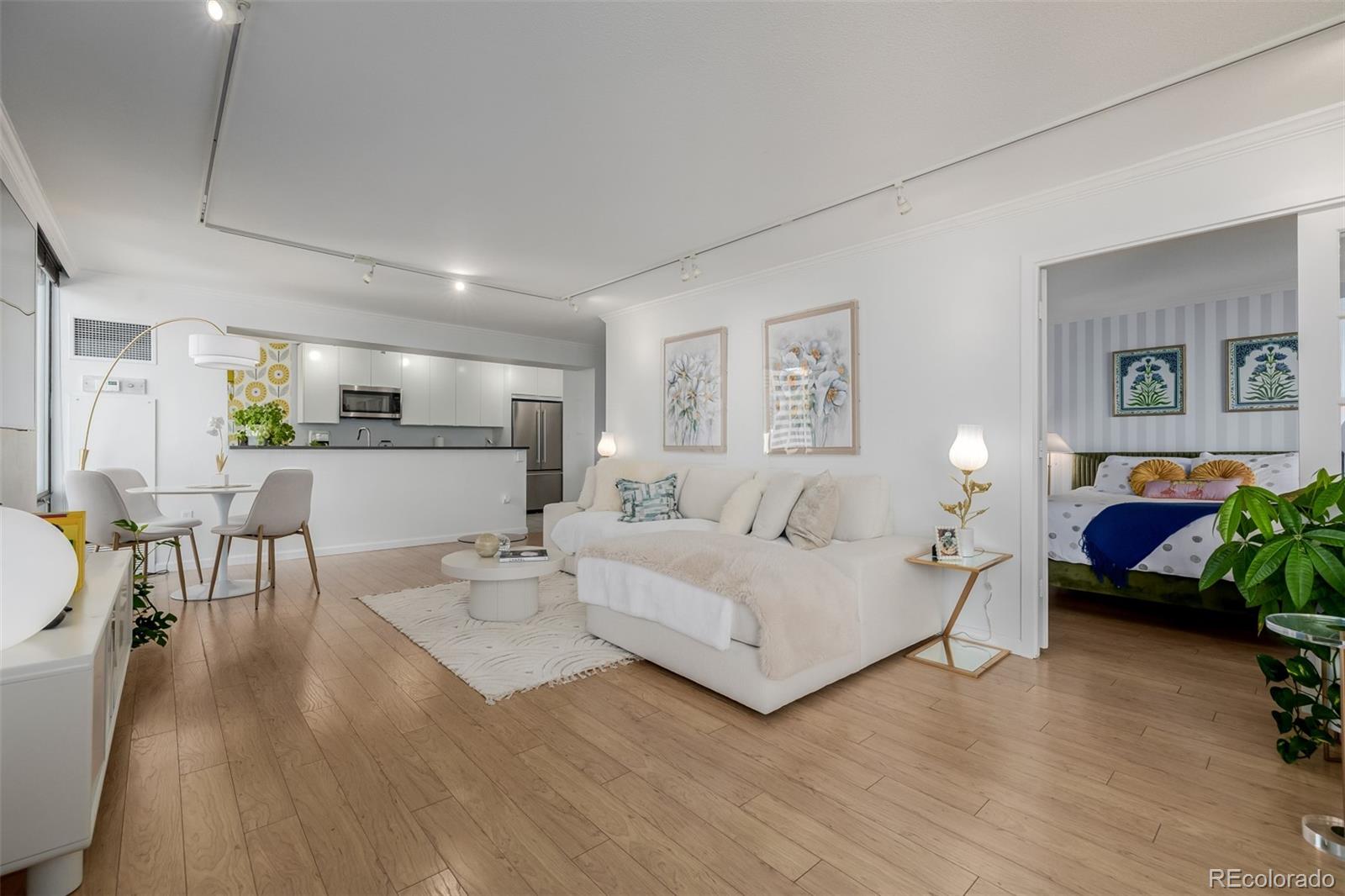 1625 Larimer Street Unit: 1207