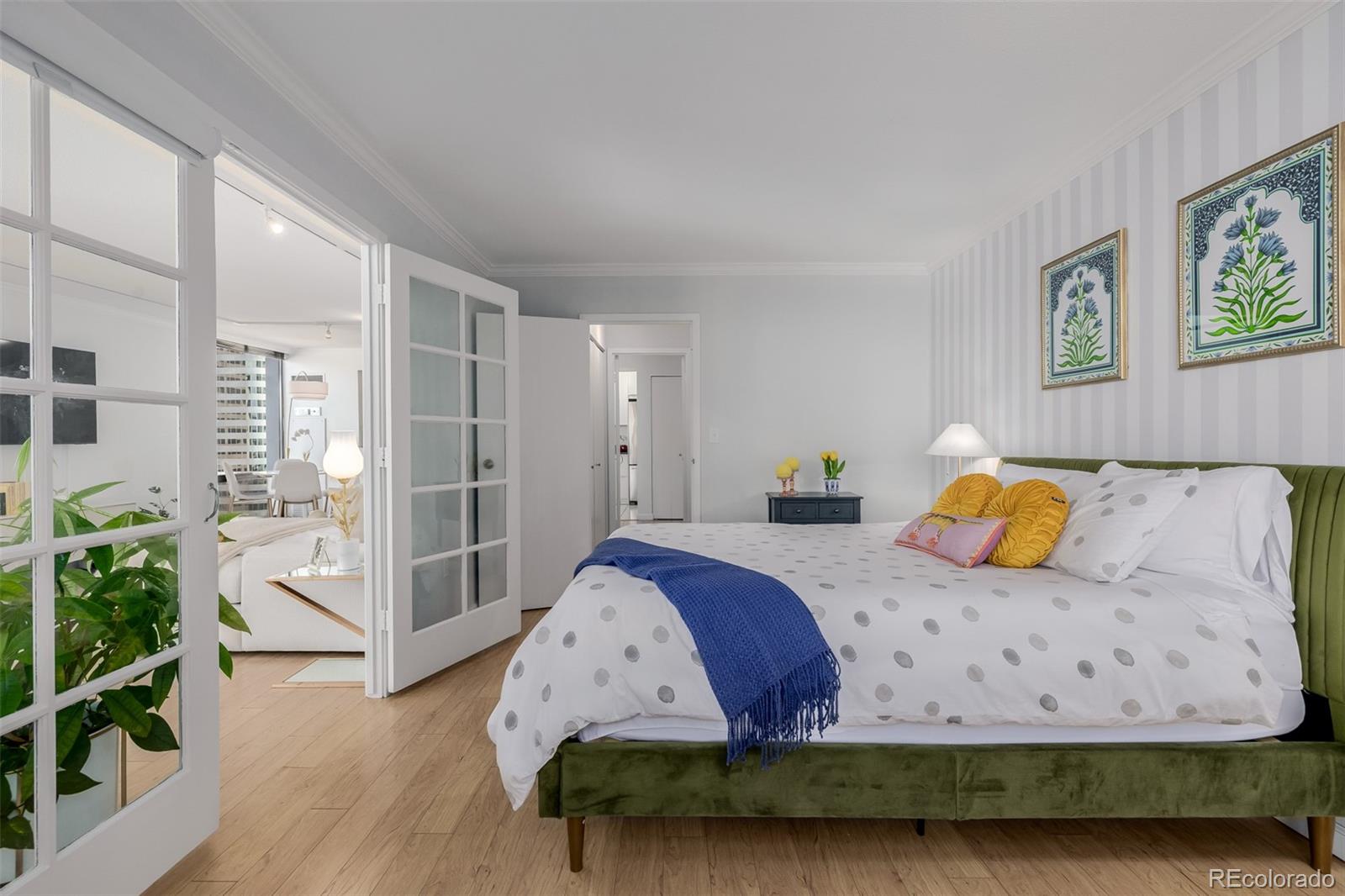 1625 Larimer Street Unit: 1207