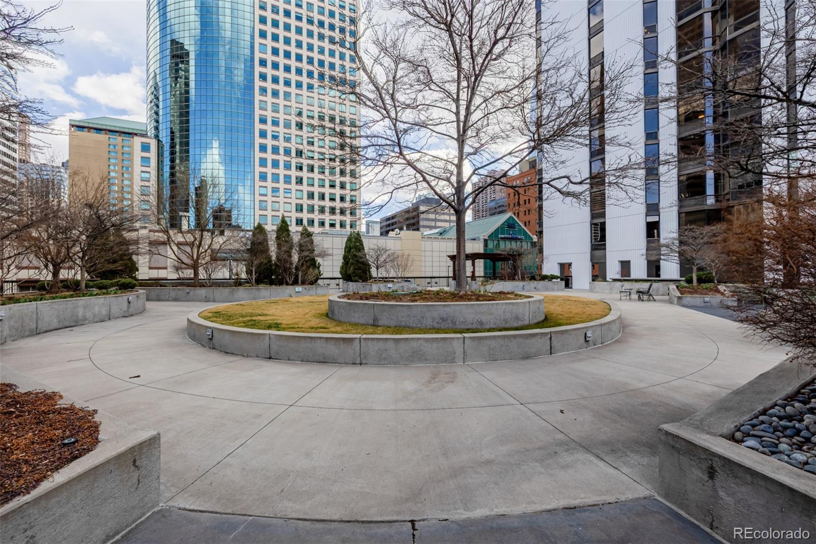 1625 Larimer Street Unit: 1207