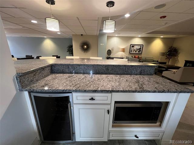 2 Adams Street Unit: 604