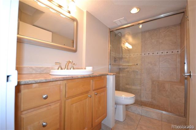 2 Adams Street Unit: 604