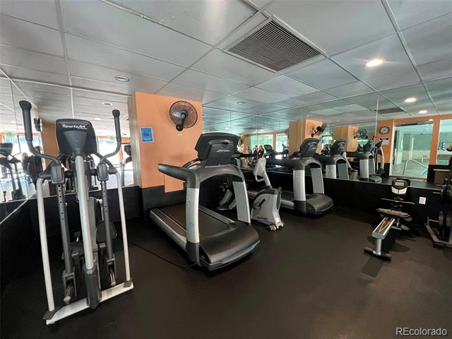 2 Adams Street Unit: 604