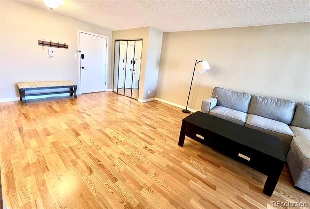 2 Adams Street Unit: 604