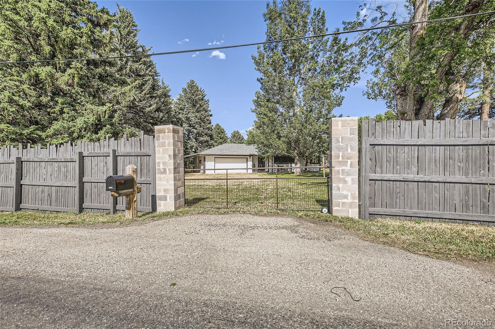 1210 N Overland Trail