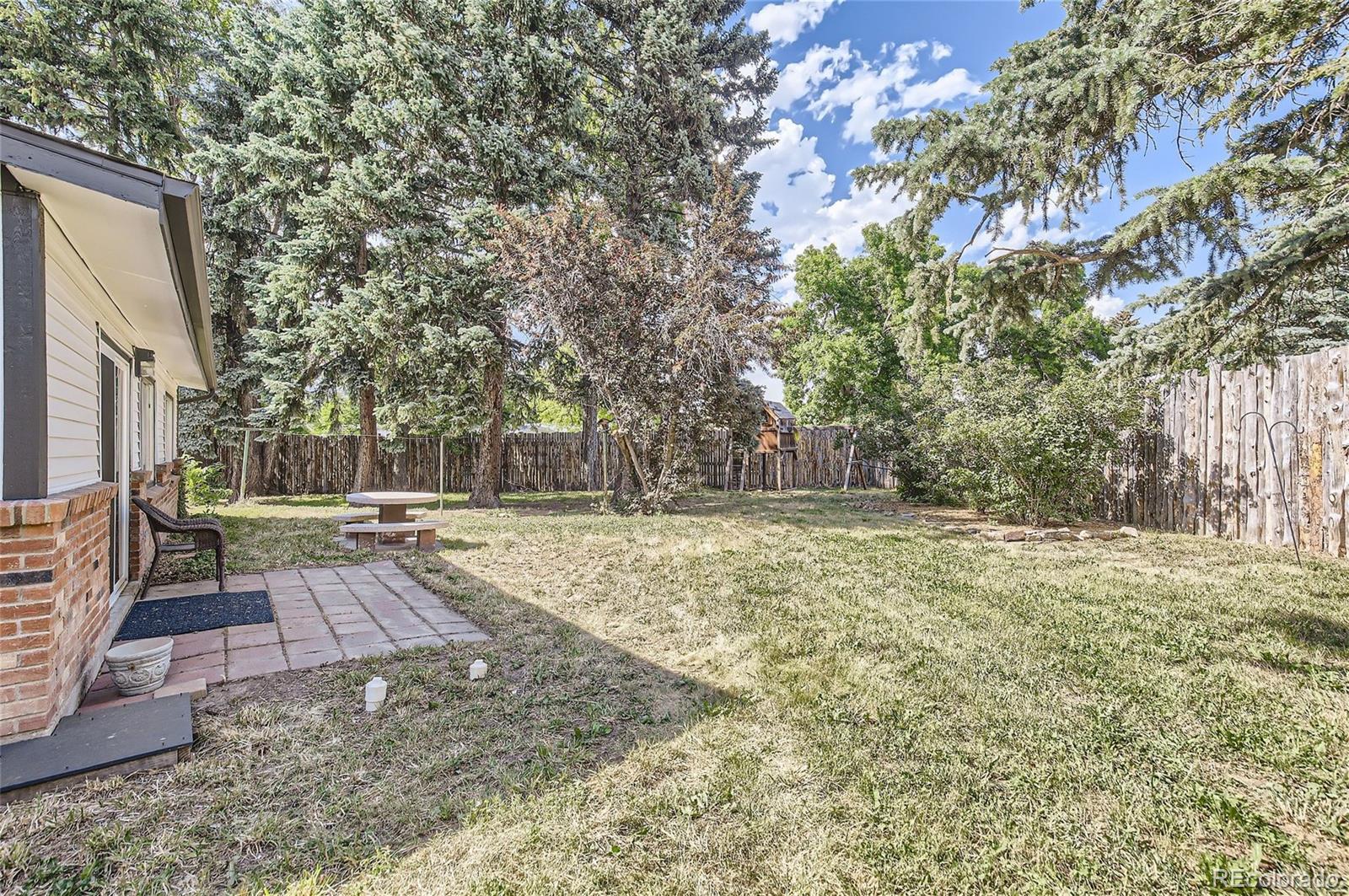 1210 N Overland Trail