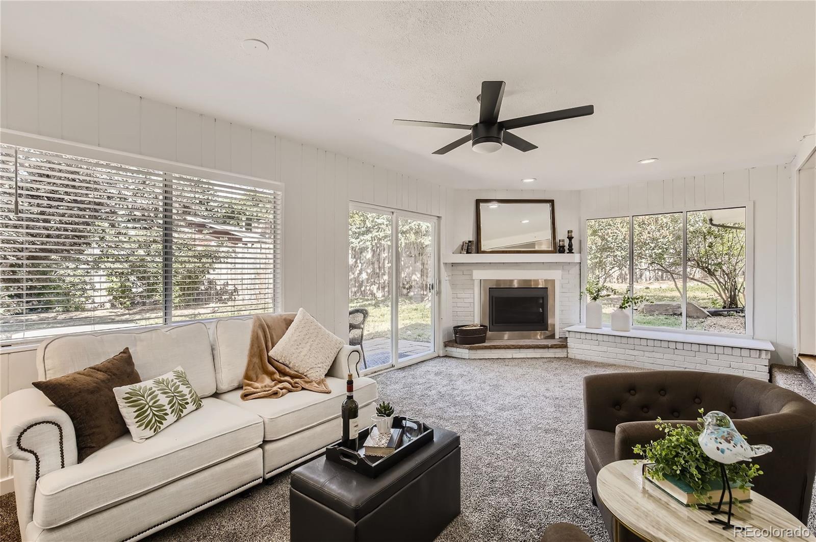 1210 N Overland Trail