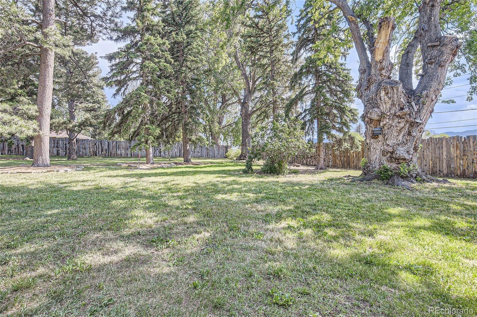 1210 N Overland Trail