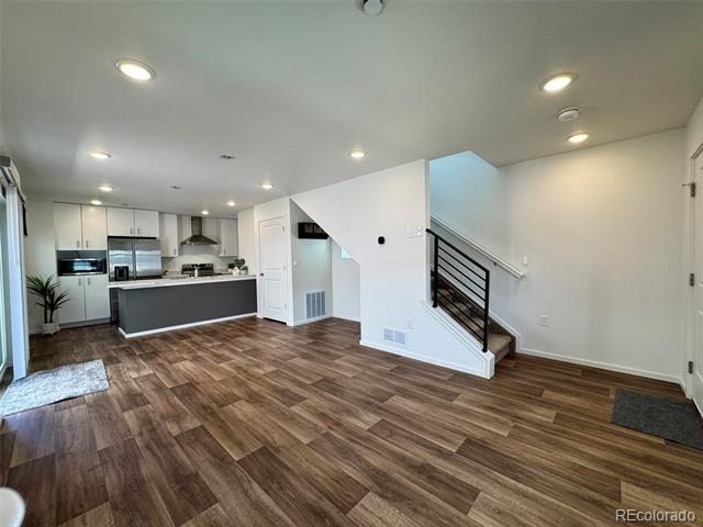 5060 N Walden Way