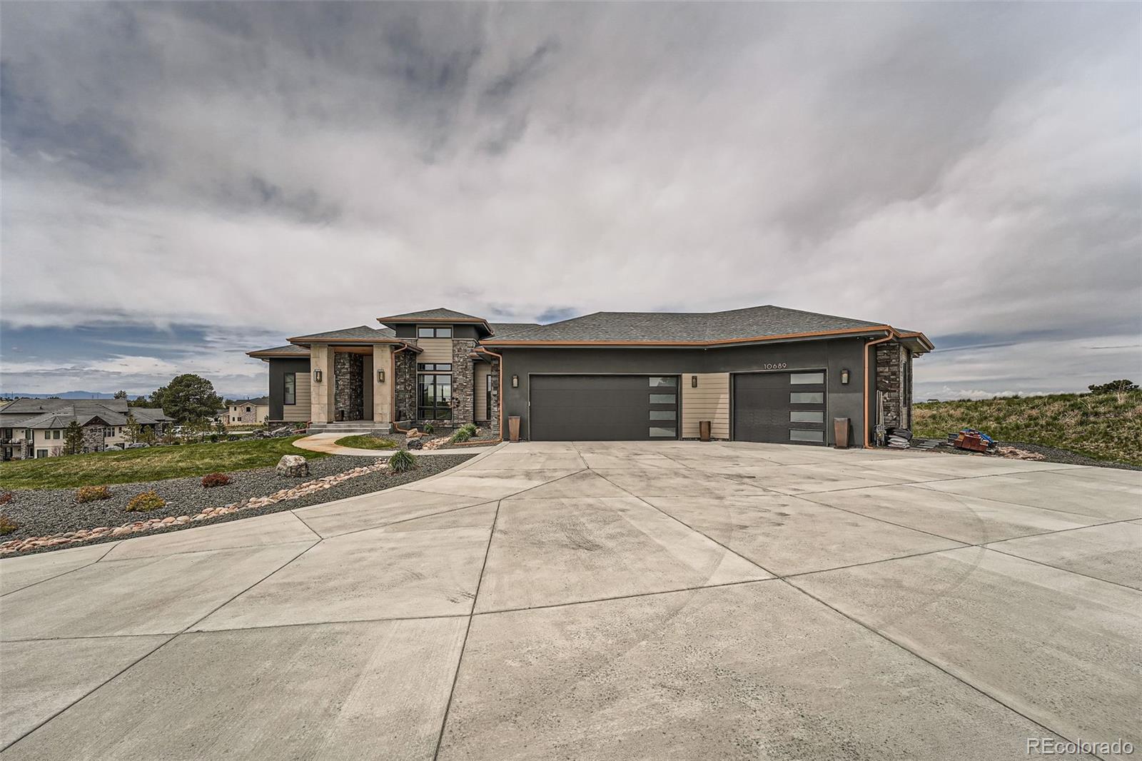 10689 Shadow Pines Road