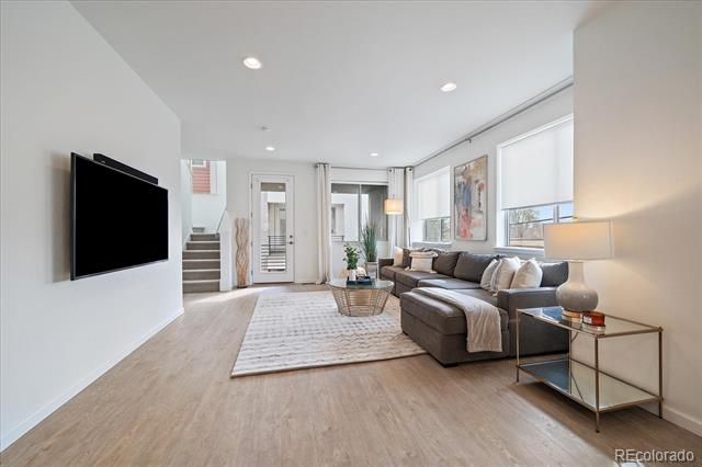 4140 E Warren Avenue Unit: 1